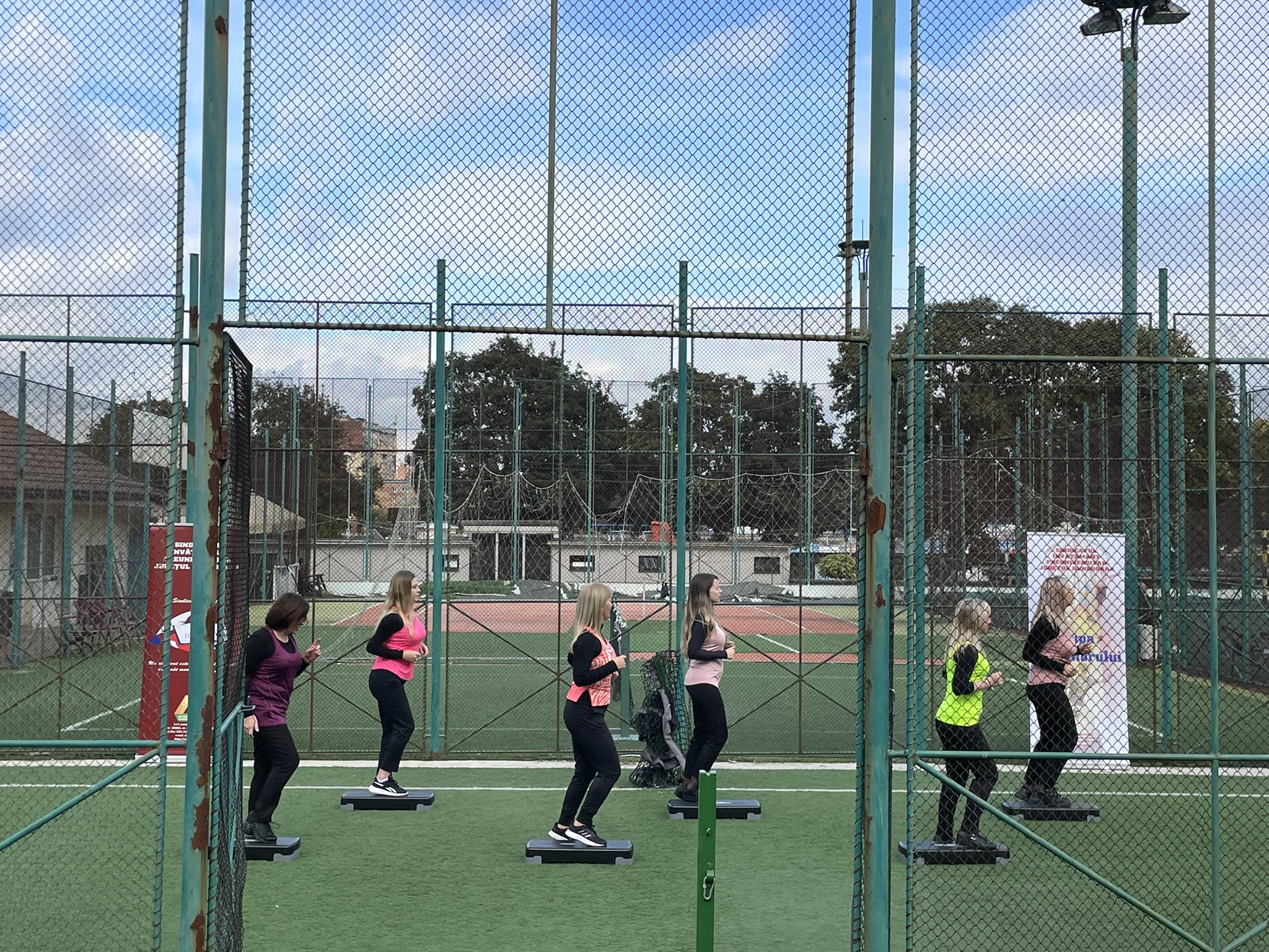 Extensia = image/jpeg, Dimensiunea = 1718350 octeți