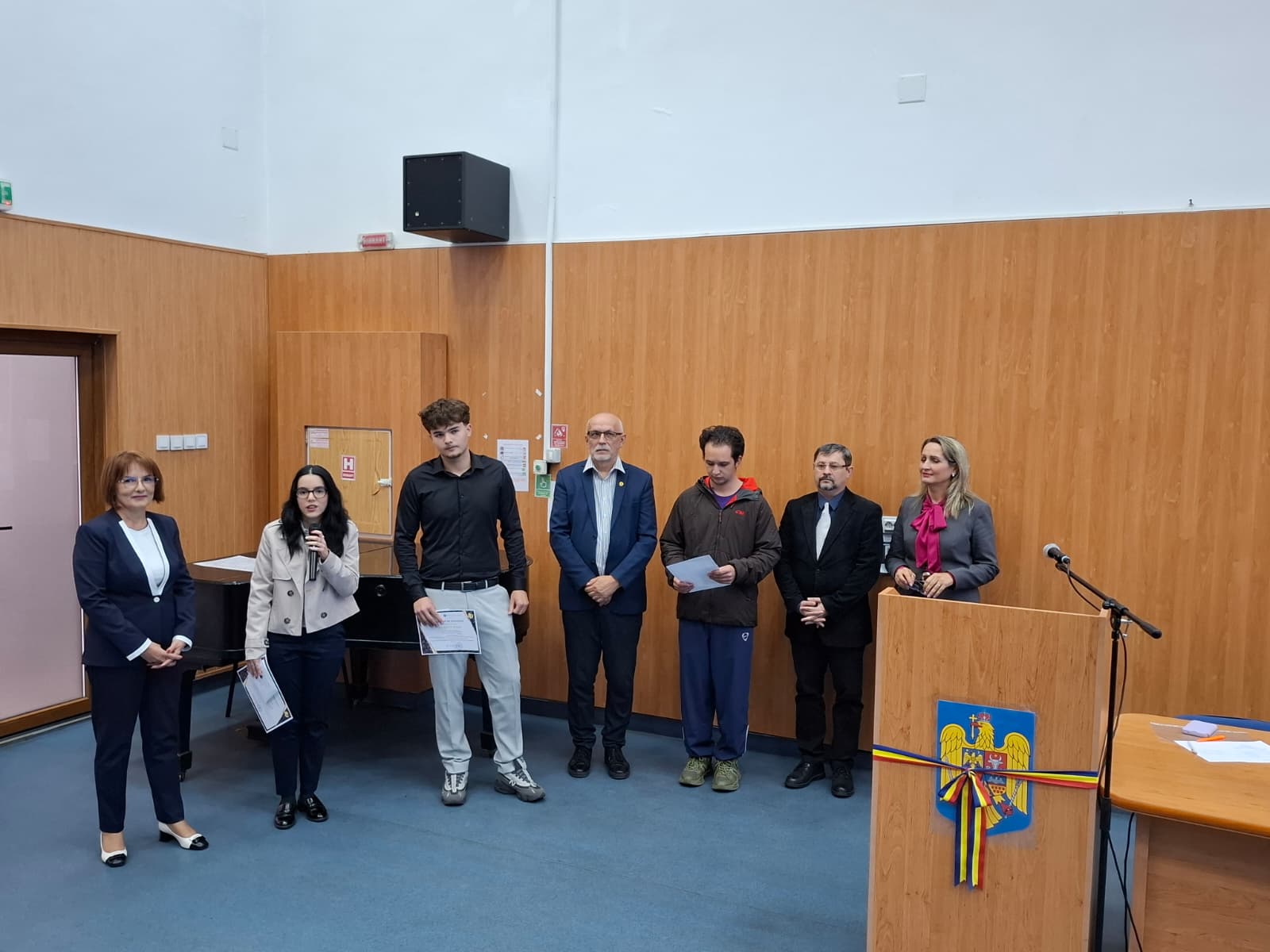 Extensia = image/jpeg, Dimensiunea = 131897 octeți