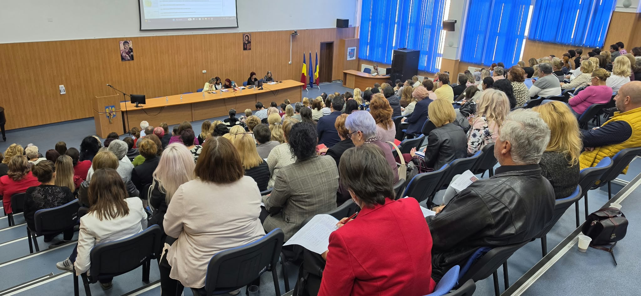 Extensia = image/jpeg, Dimensiunea = 373428 octeți